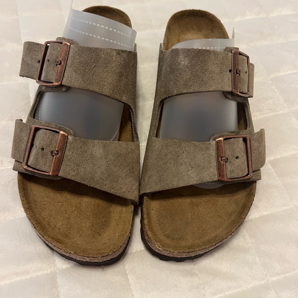 Birkenstock Brown Suede Sandals, like new.  Size 39